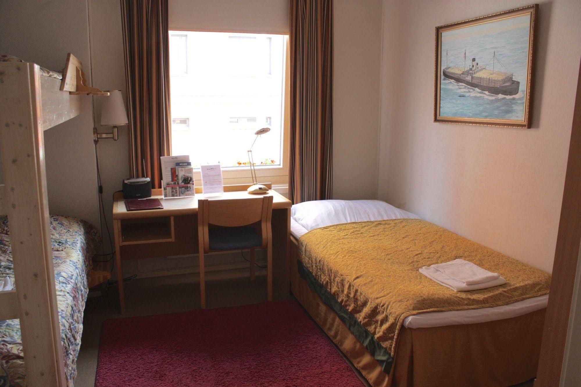 Hostel River Pori Extérieur photo